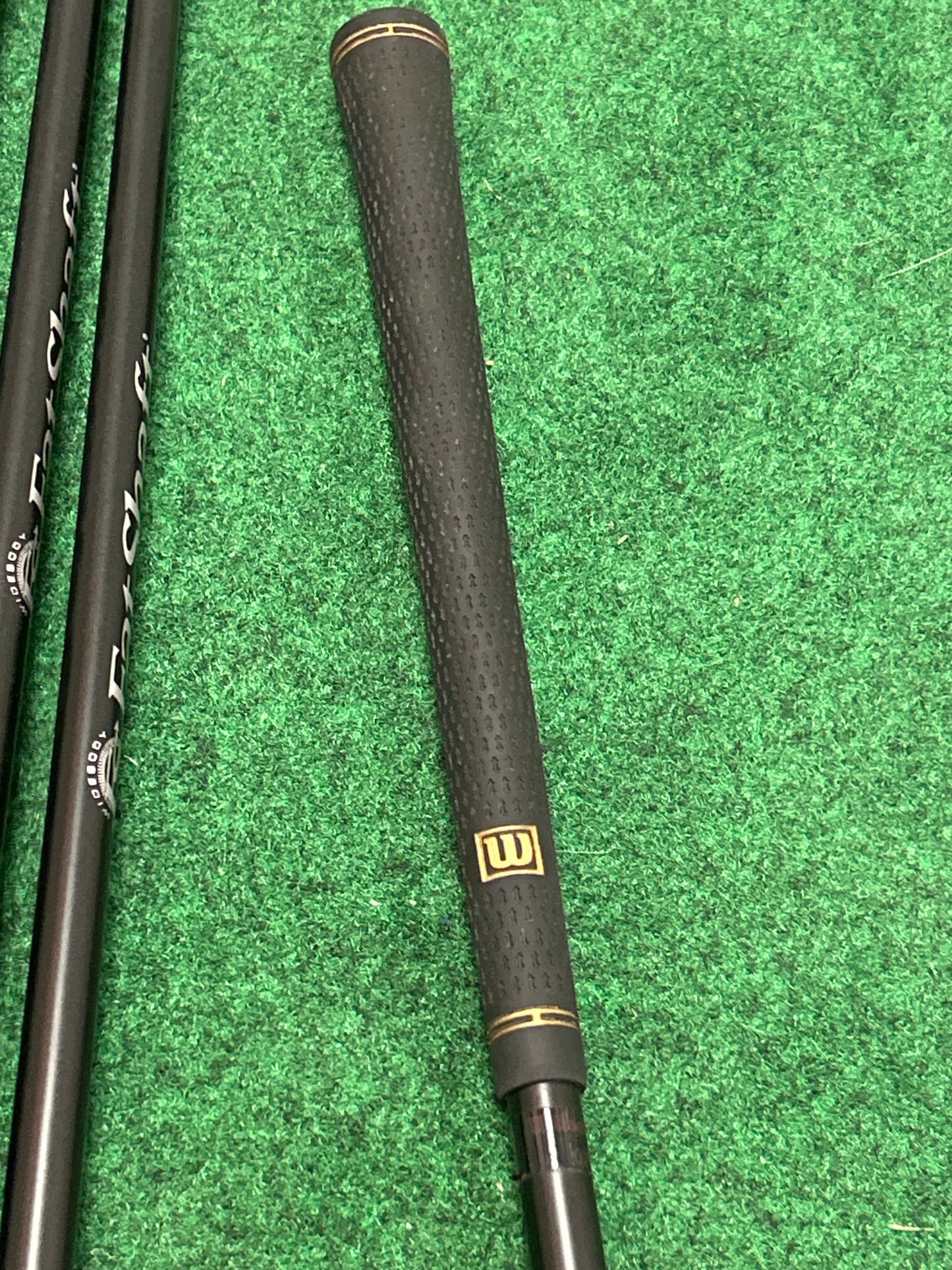 Wilson Fat Shaft FS irons, 3–8 iron (6 clubs)