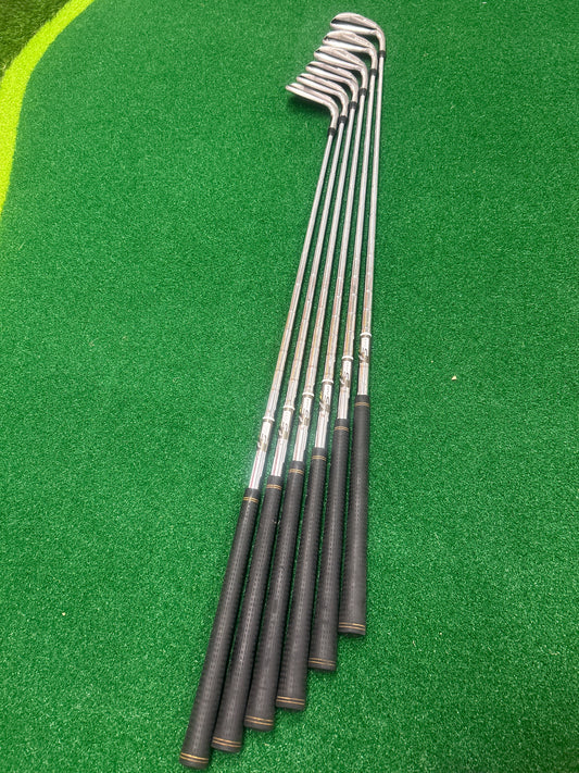TaylorMade RocketBladez 5-PW Iron Set RH