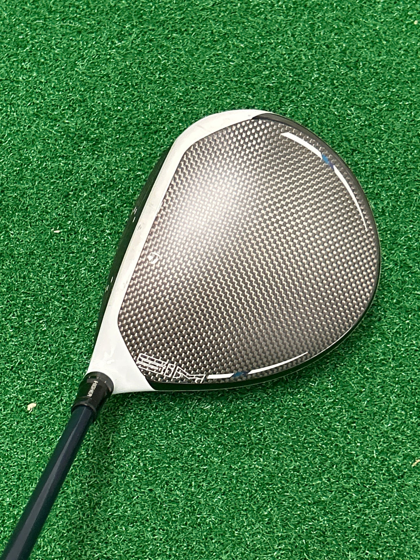 TaylorMade SIM Max Driver
10.5° Loft
Fujikura Ventus 6 Shaft
Stiff RH
