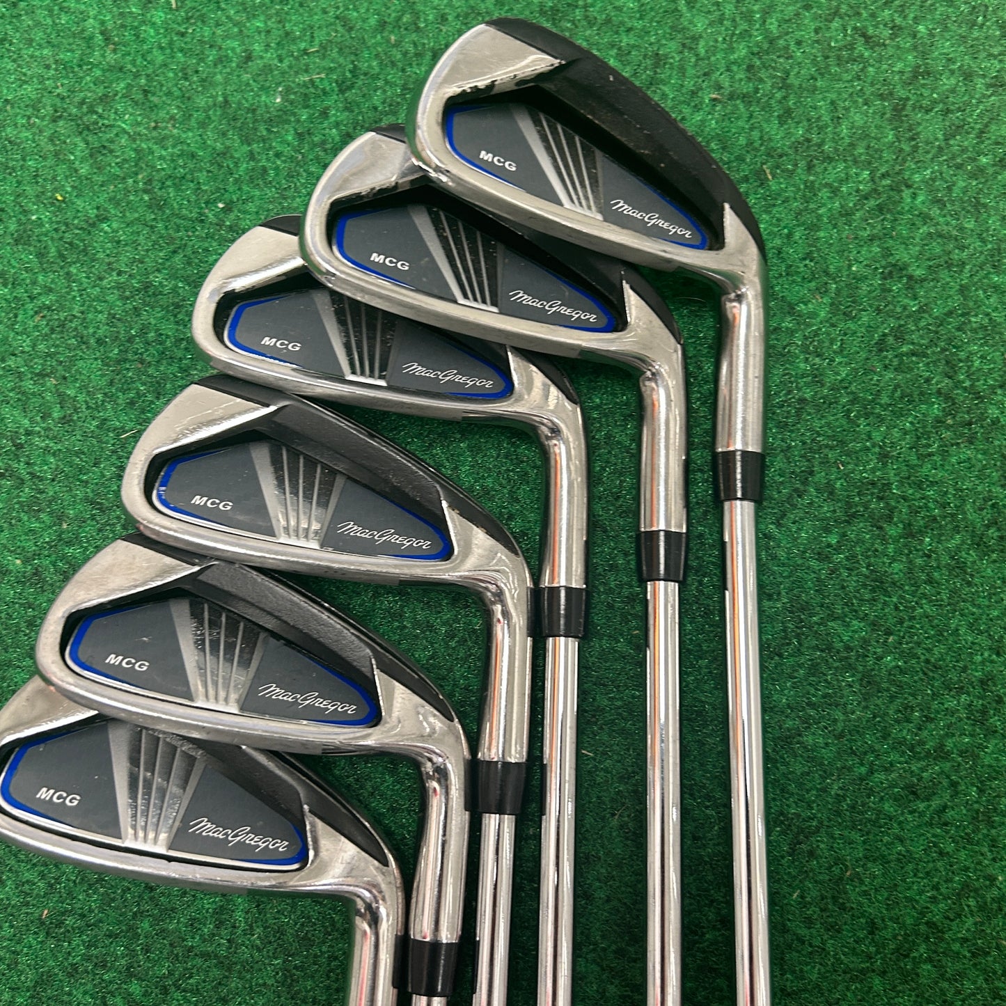 MacGregor MCG complete golf set(irons, woods, putter + bag) RH
