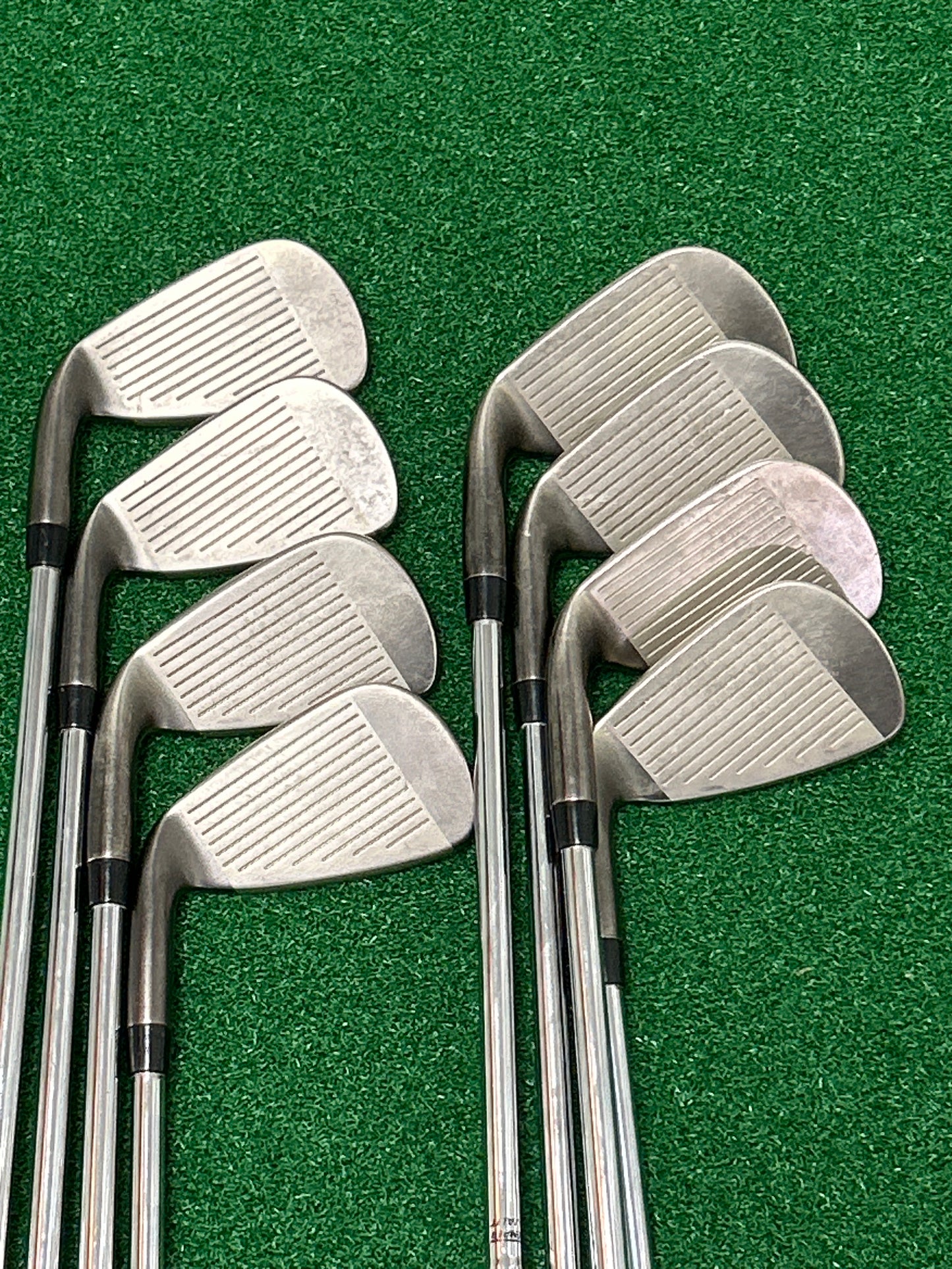 Mizuno JPX EZ Forged irons 4-PW +GW RH
