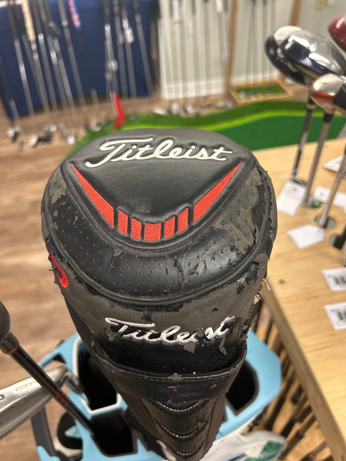 Titleist 913 D2 Driver
8.5° Loft Stiff Flex RH