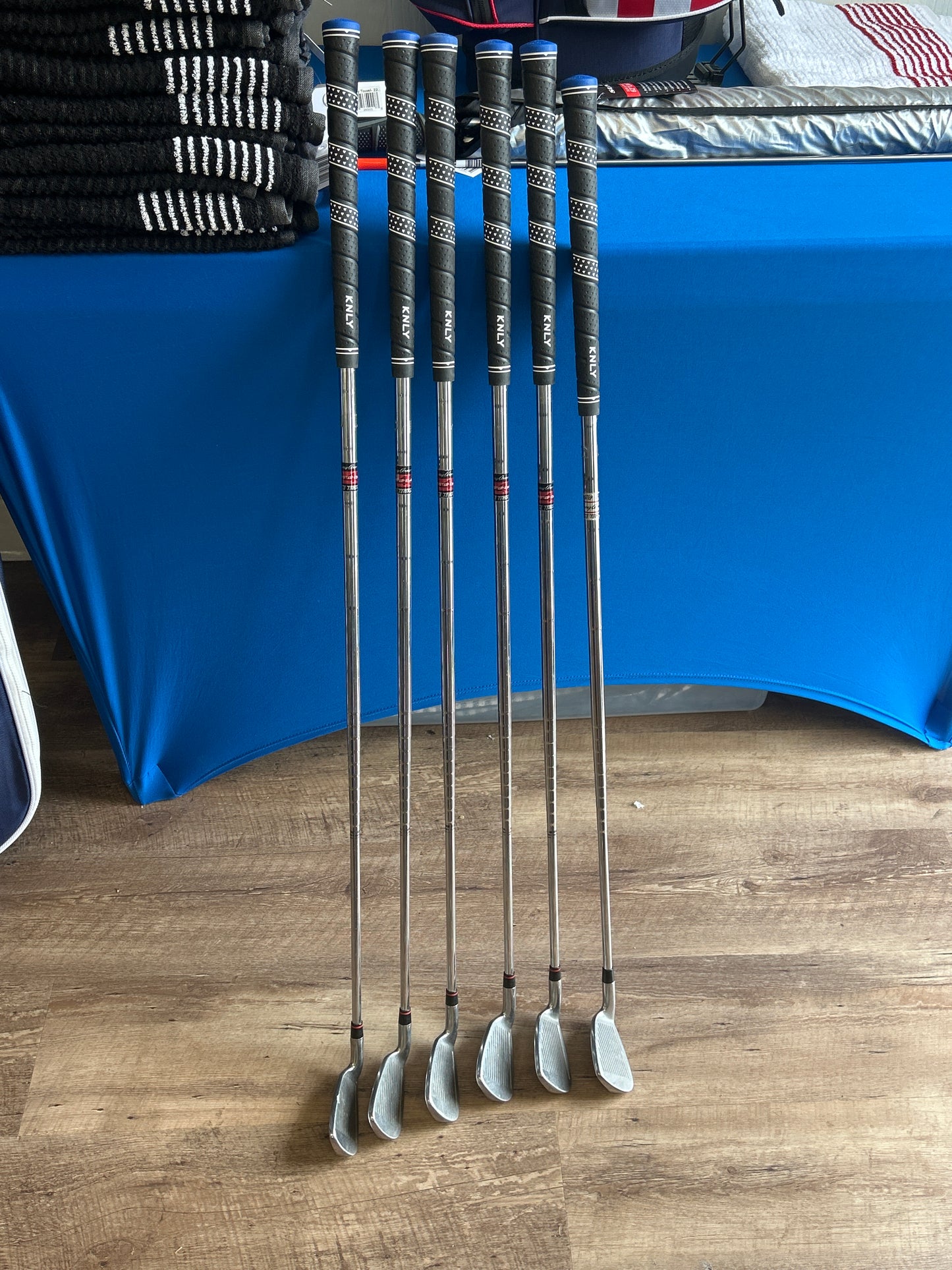 Tommy Armour 845U SilverBack Iron set 5 thru PW