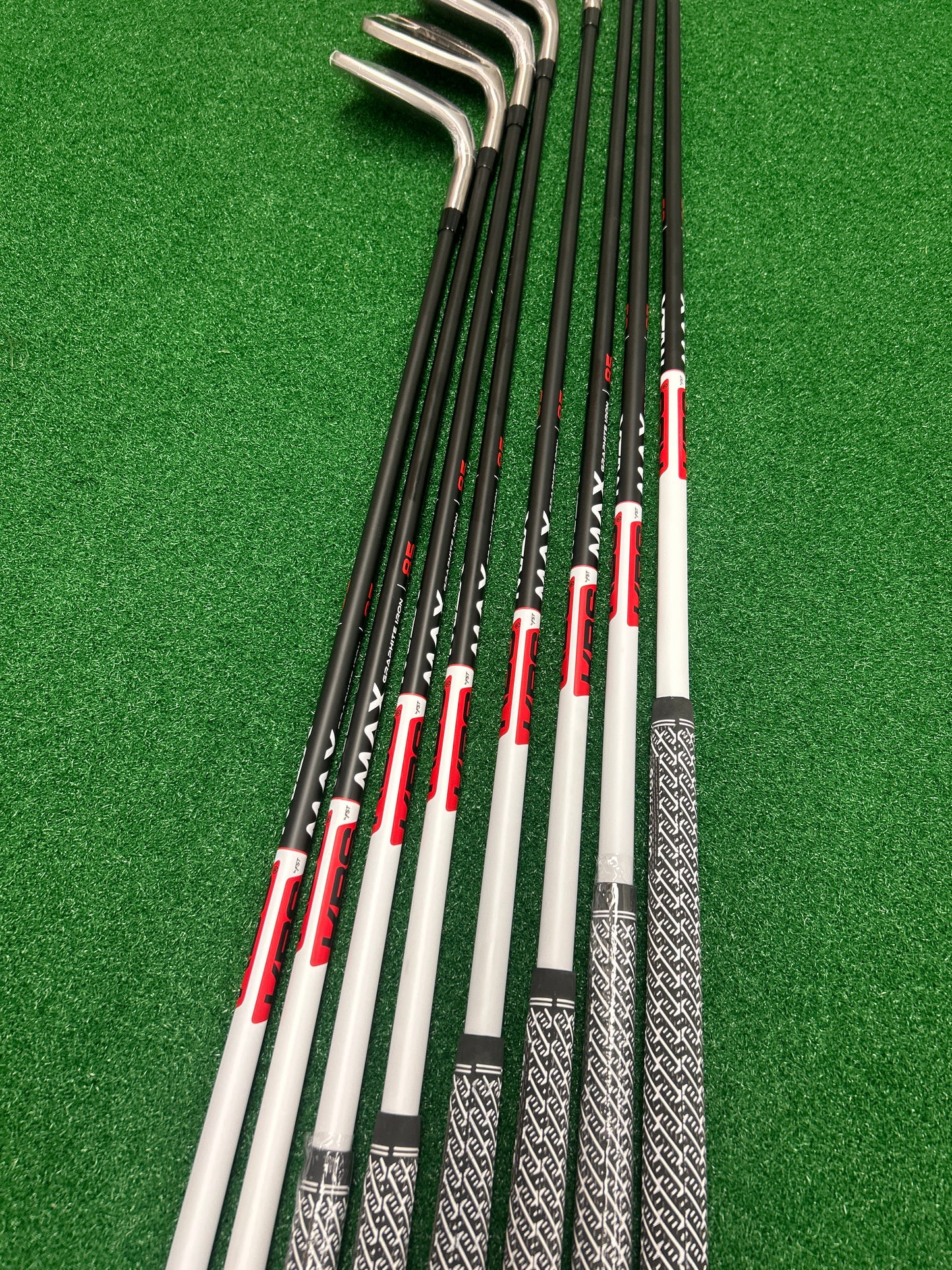 Taylormade Qi Iron set 4-SW (8 clubs) Near New RH