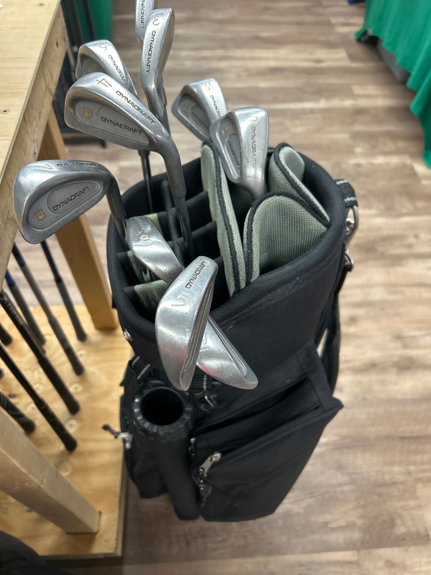 Complete iron set( 2 -9+ PW & SW) plus cart bag...Good starter set