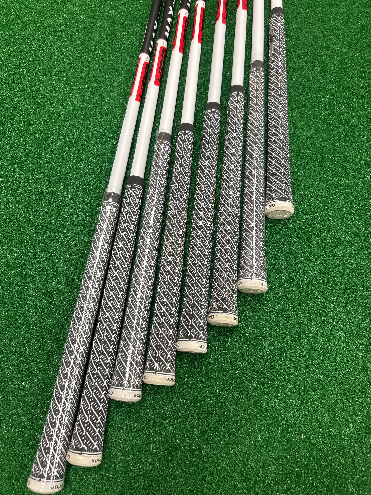Taylormade Qi Iron set 4-SW (8 clubs) Near New RH