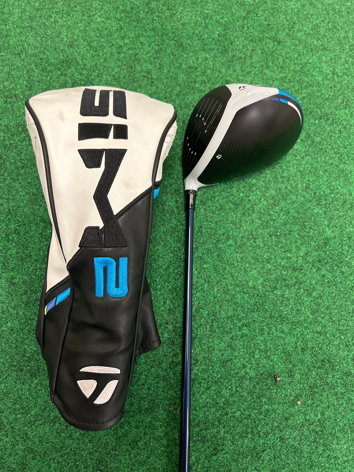 Taylormade SiM2 Max Driver