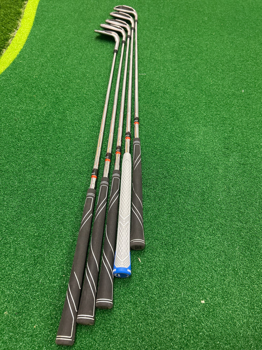 Wilson Profile Iron Set 6-PW — 5 clubs Steel Reg. Flex  RH