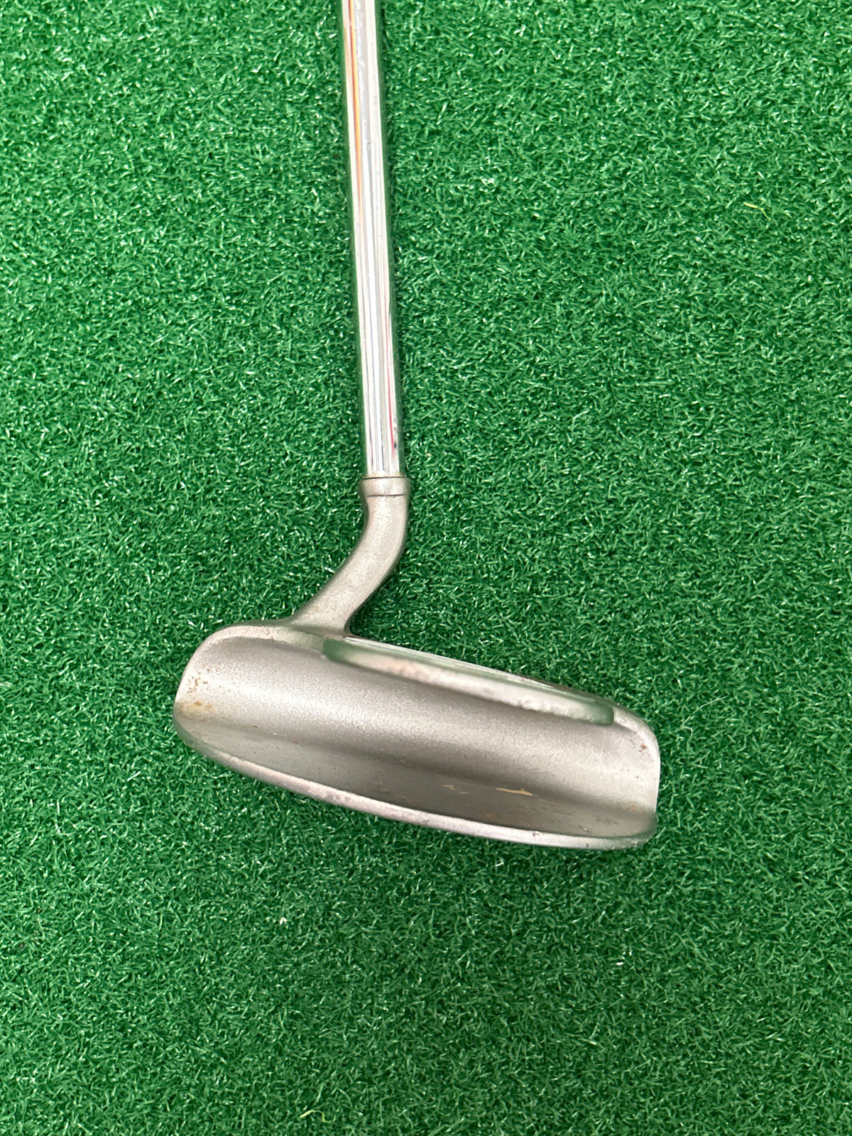 Unbranded Odyssey 2-Ball Style Mallet Putter
40” RH