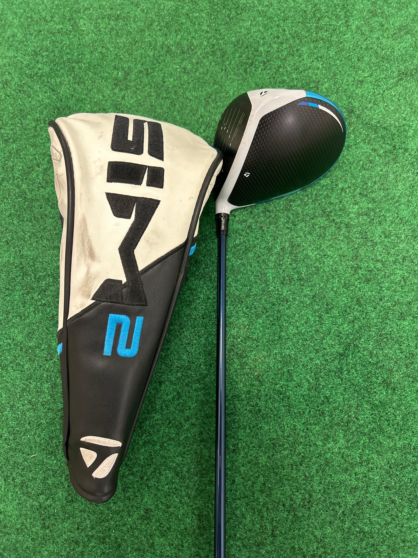 Taylormade SiM2 Max Driver