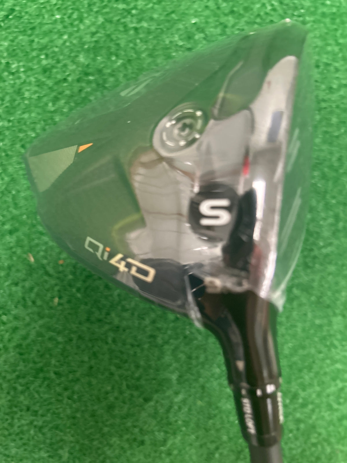 TaylorMade Qi4D Driver Stiff Flex 9-Degree Grip RH “NEW”