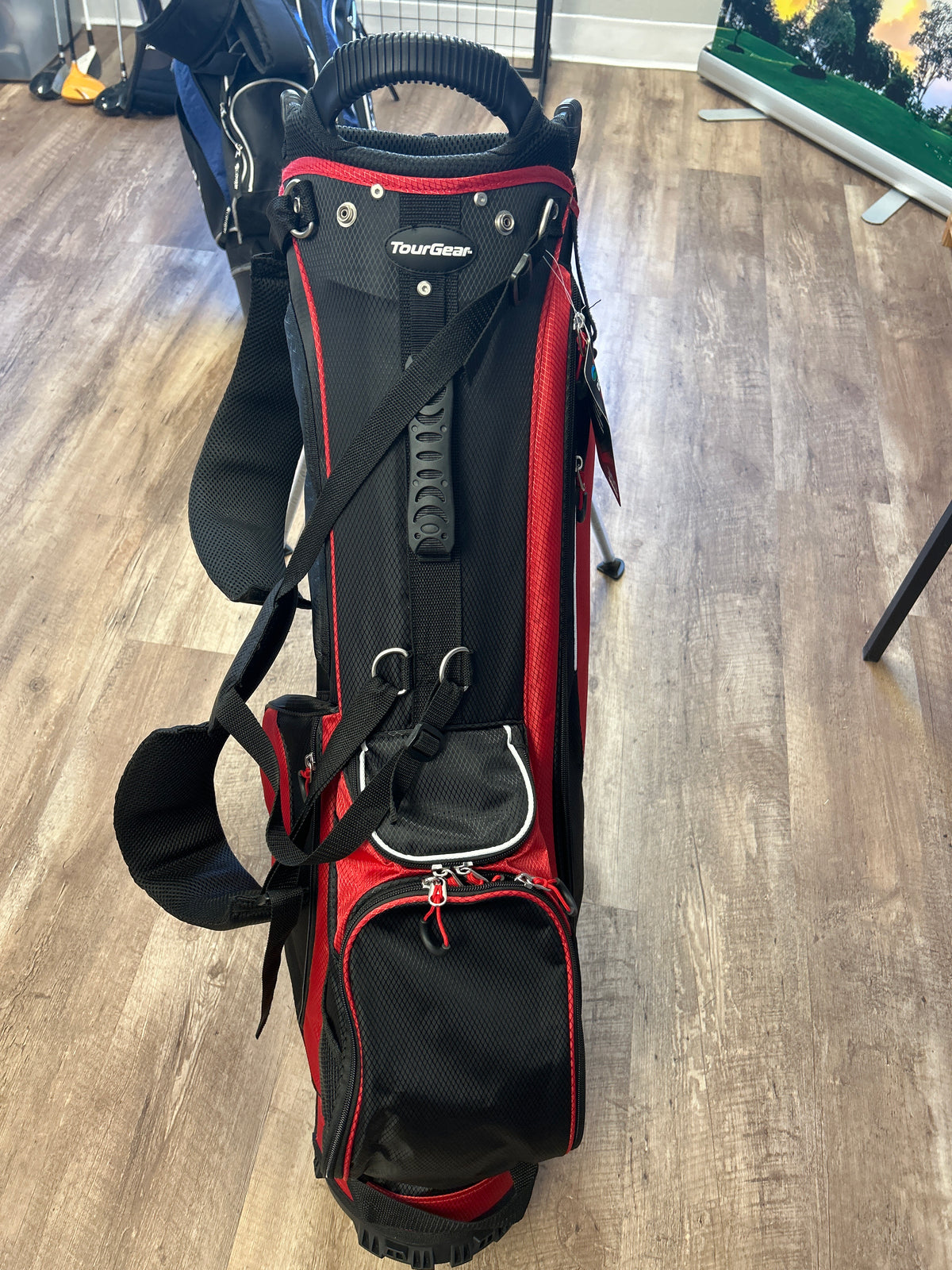 Tour Gear Deluxe Golfer’s 300 Series Stand Bag — NEW with tags Black / Red