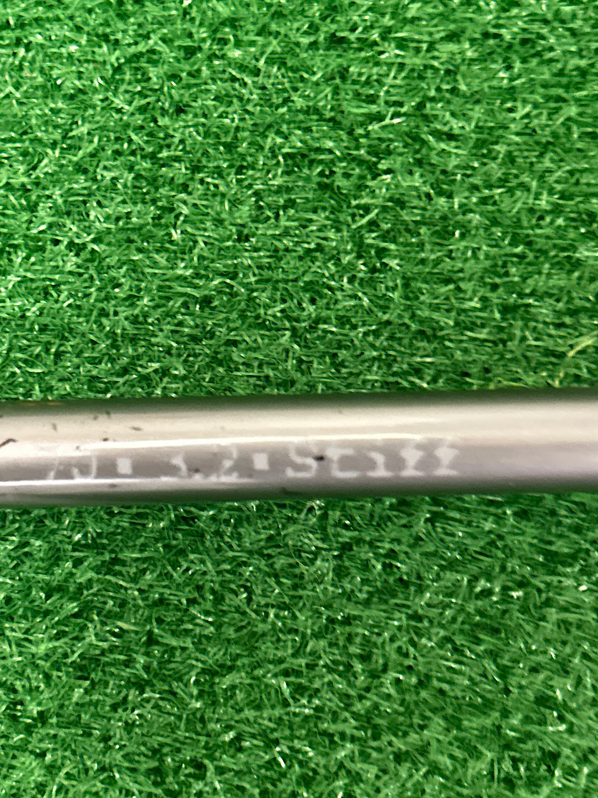Titleist 913 D2 Driver
8.5° Loft Stiff Flex RH