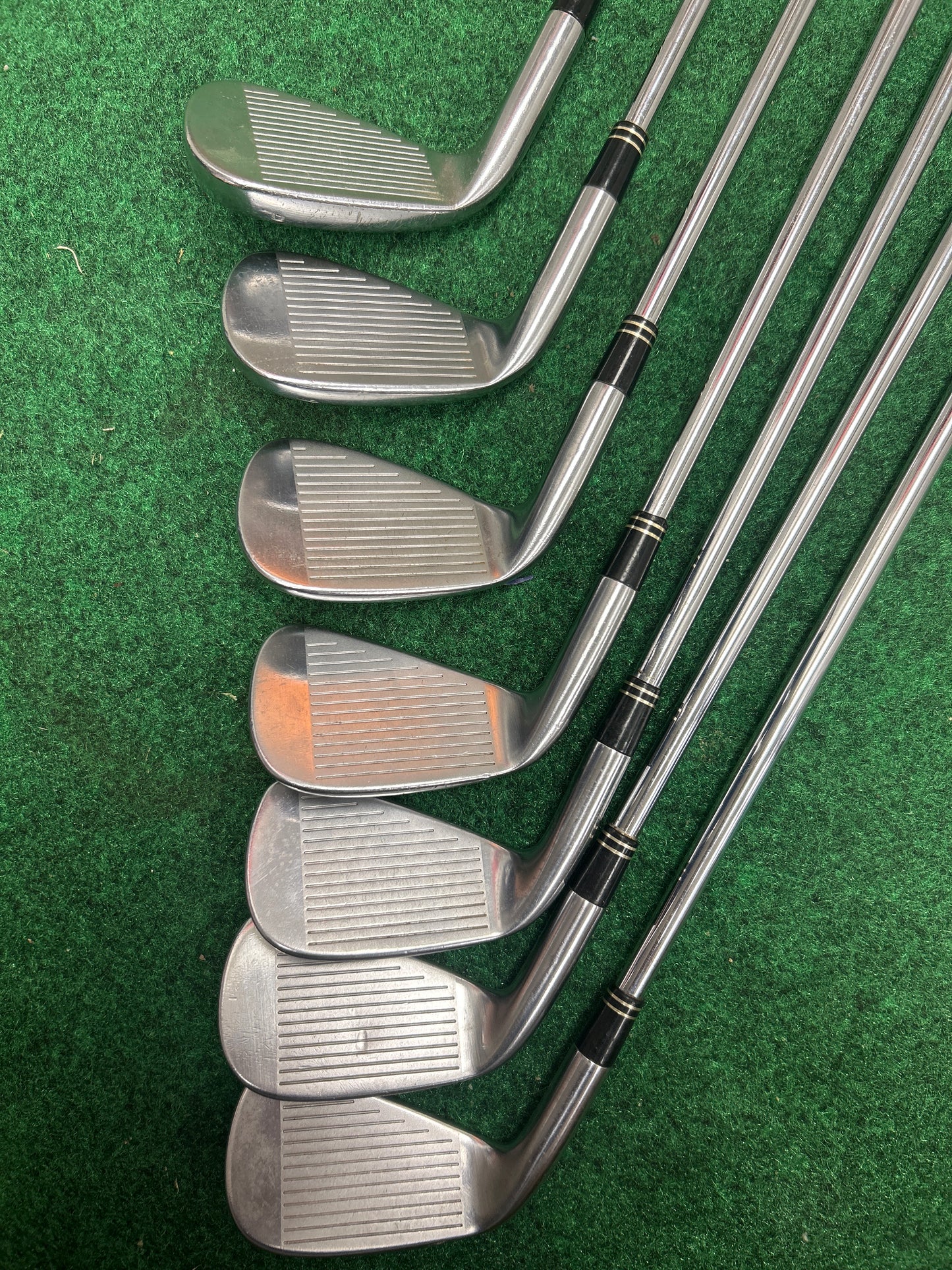 Taylormade R7 Iron set (4-PW)