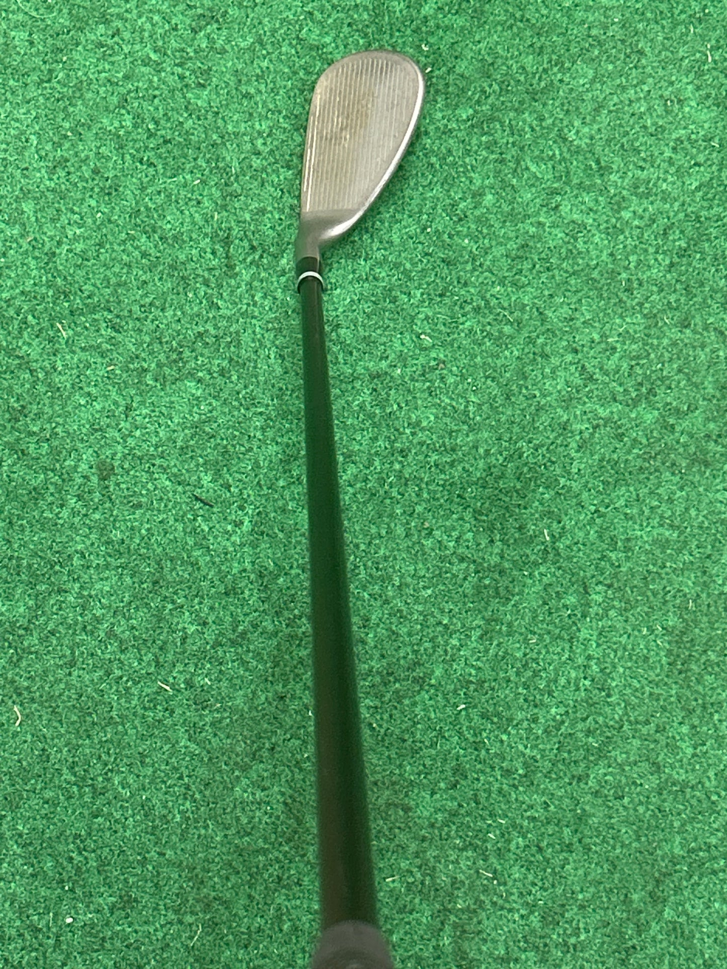 Cleveland Smart Sole Full-Face Chipper (C model) with a UST Mamiya Recoil 80 Wedge graphite shaft RH