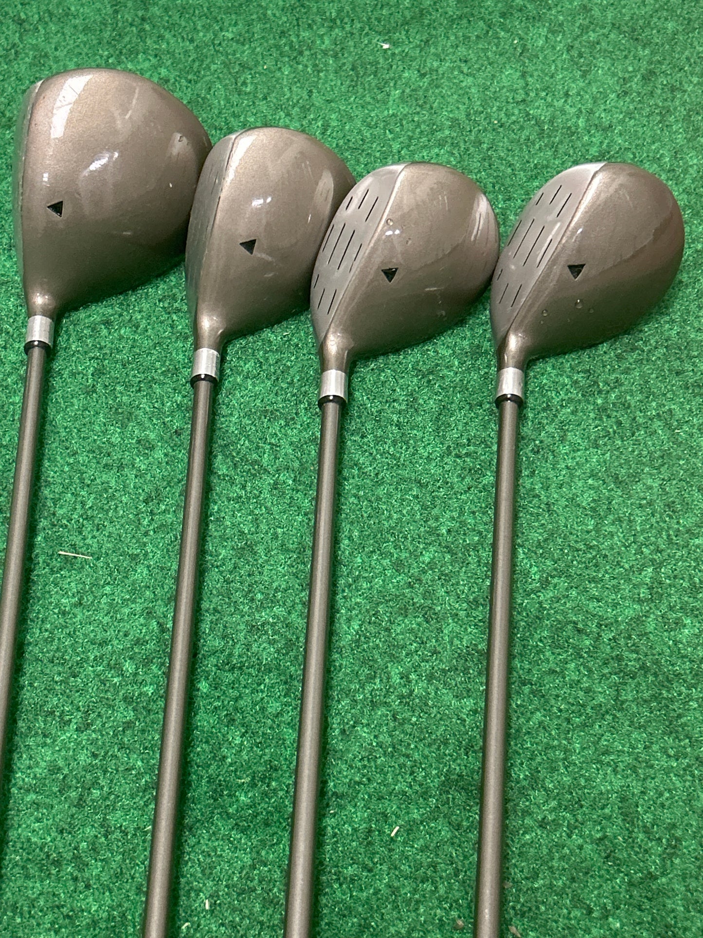 Square Two Golf Whitworth 88V ladies complete set - 

* Driver, 3, 5 & 7 woods
* 5-PW irons
* Putter