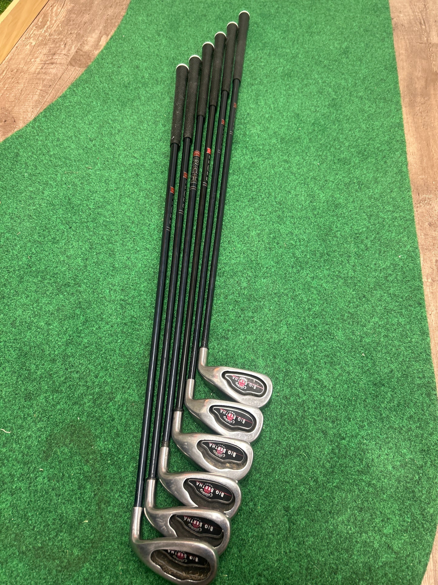 Callaway 2004 Big Bertha Iron Set (5-9, + SW)…New Grips