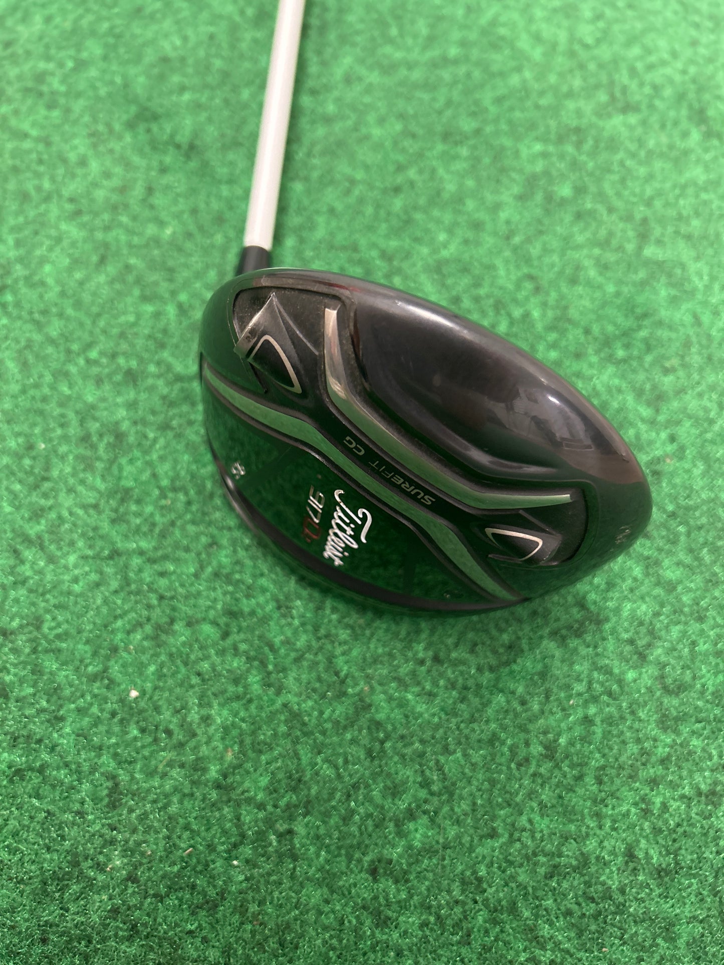 Titleist 917 D2 Driver….9.5 Loft…Stiff Flex