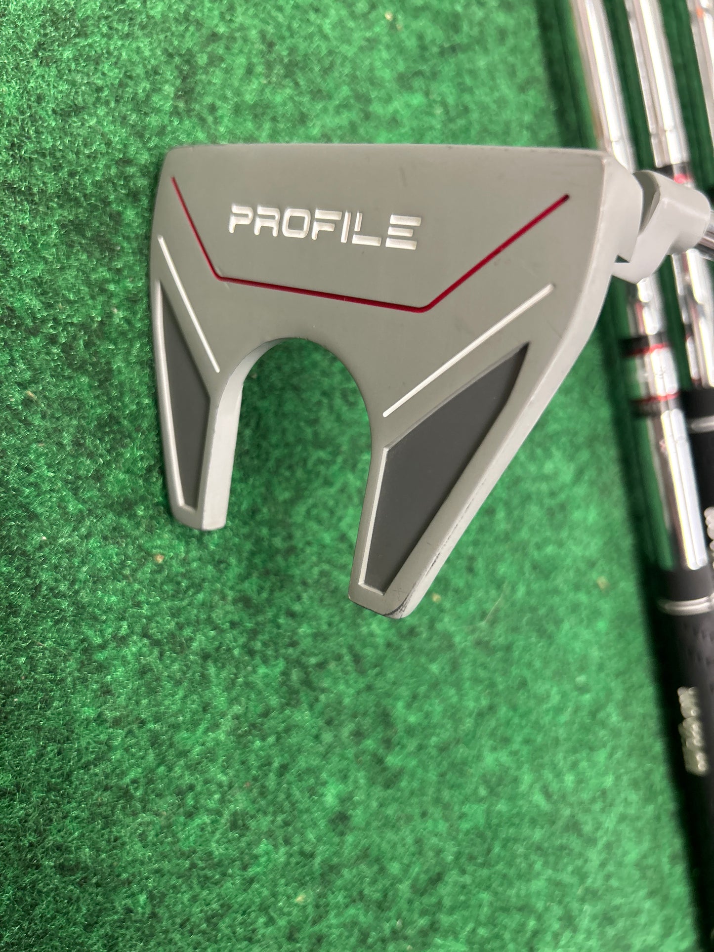 Wilson Profile Complete Set with Bag (9 clubs)