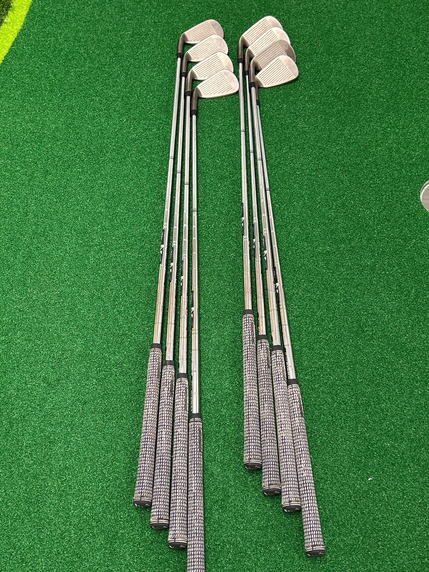 Mizuno JPX EZ Forged irons 4-PW +GW RH