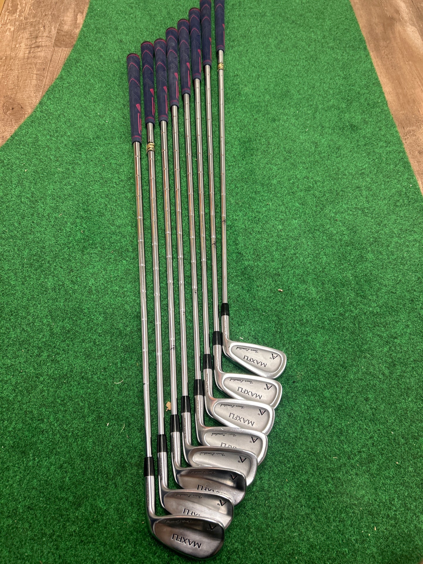 MAXFLI Iron Set (3-PW)