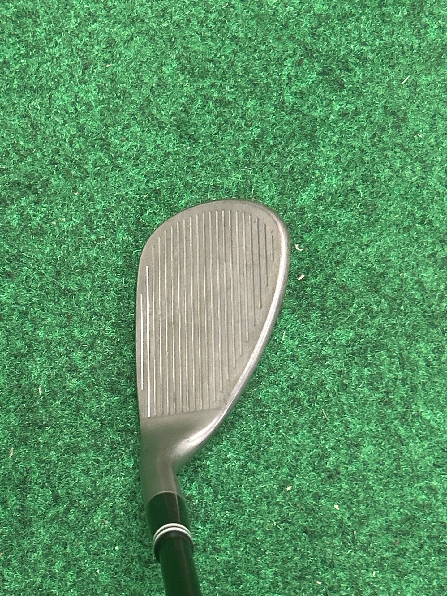 Cleveland Smart Sole Full-Face Chipper (C model) with a UST Mamiya Recoil 80 Wedge graphite shaft RH