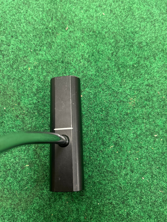 The sweet roll putter