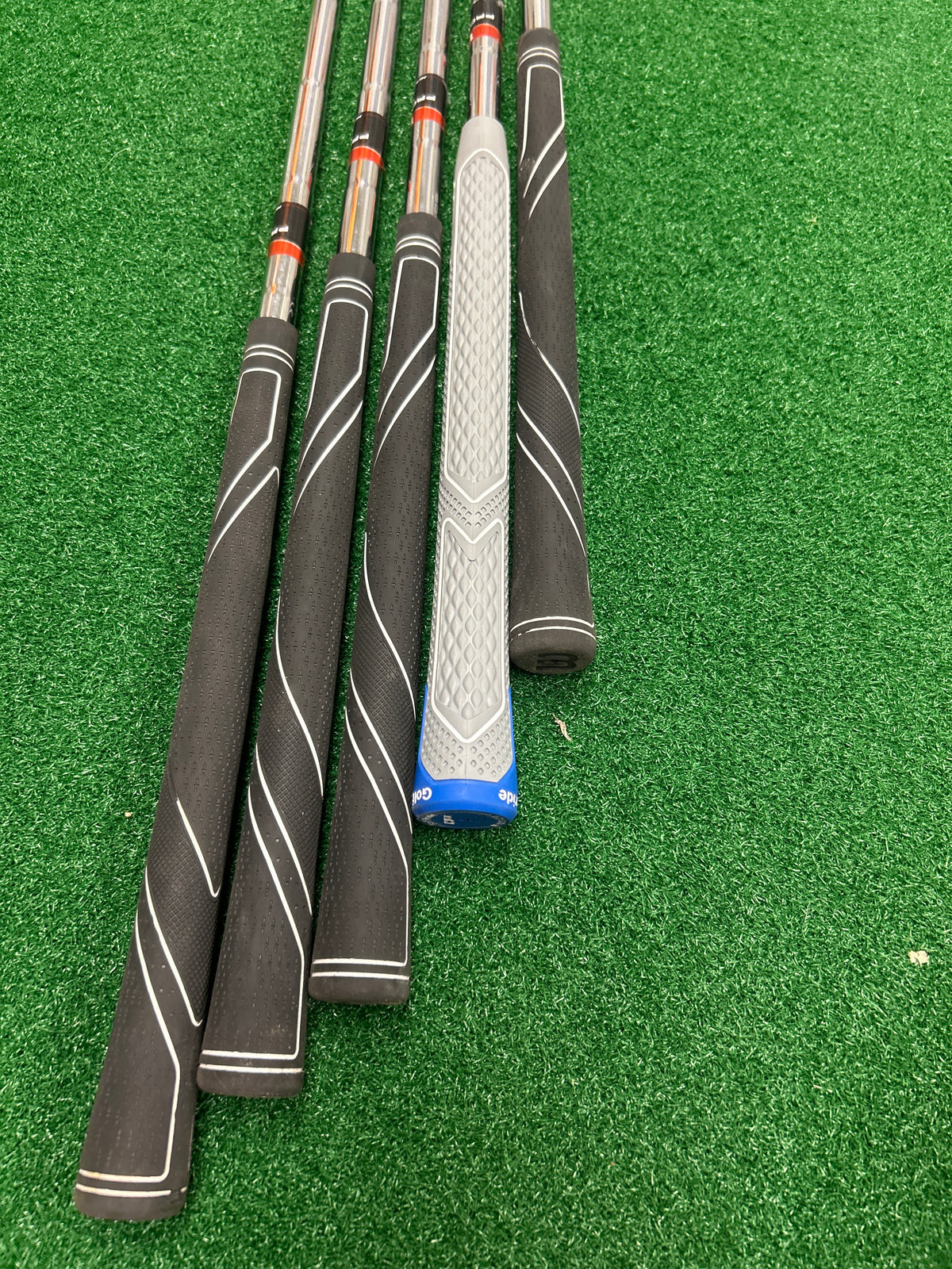 Wilson Profile Iron Set 6-PW — 5 clubs Steel Reg. Flex  RH