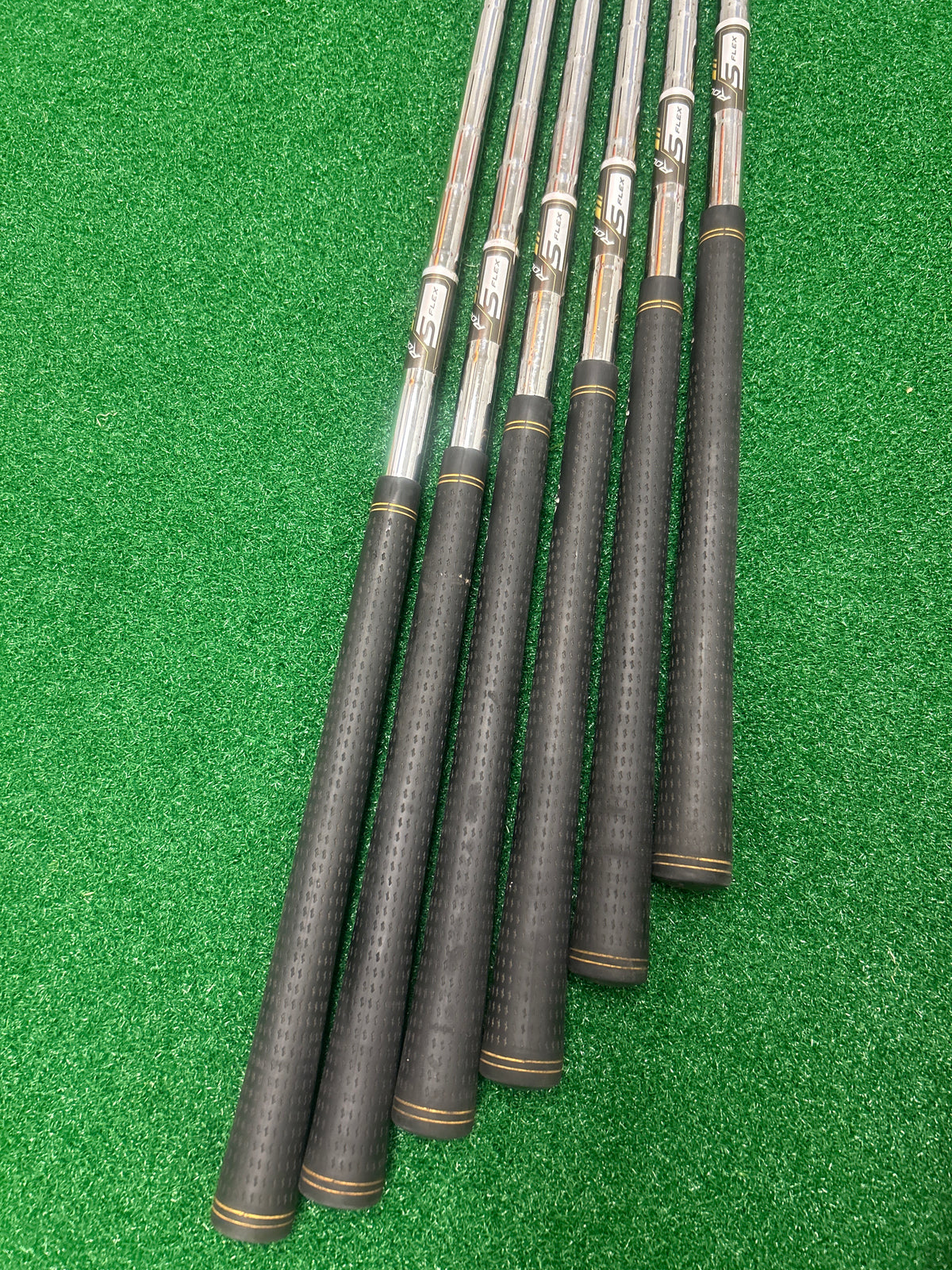 TaylorMade RocketBladez 5-PW Iron Set RH