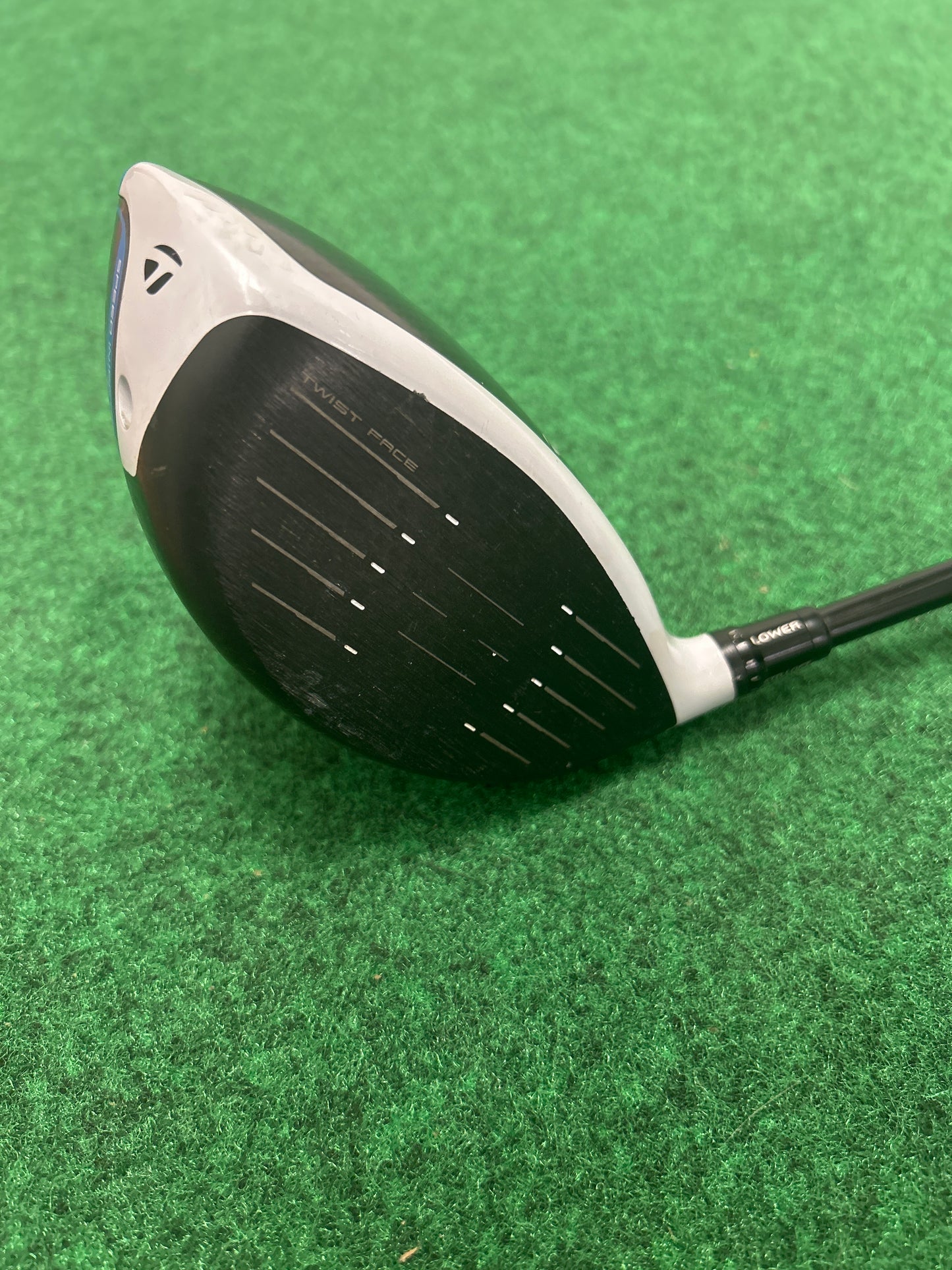 Taylormade SiM2 Driver- Right Handed 8.0 Loft Extra Stiff Flex