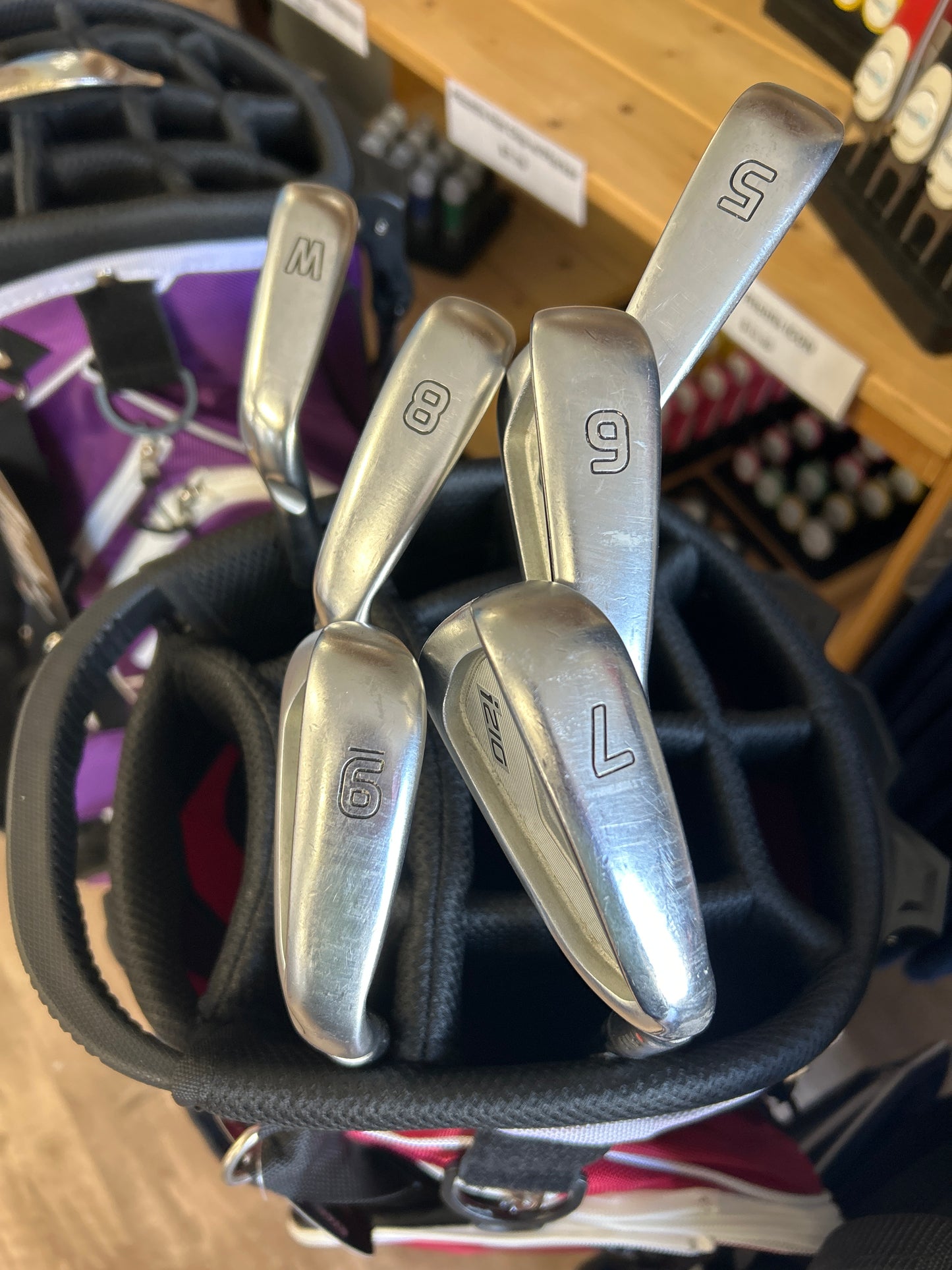 PING i210 Iron Set
4-PW 
KBS Tour Lite steel
Regular Flex RH