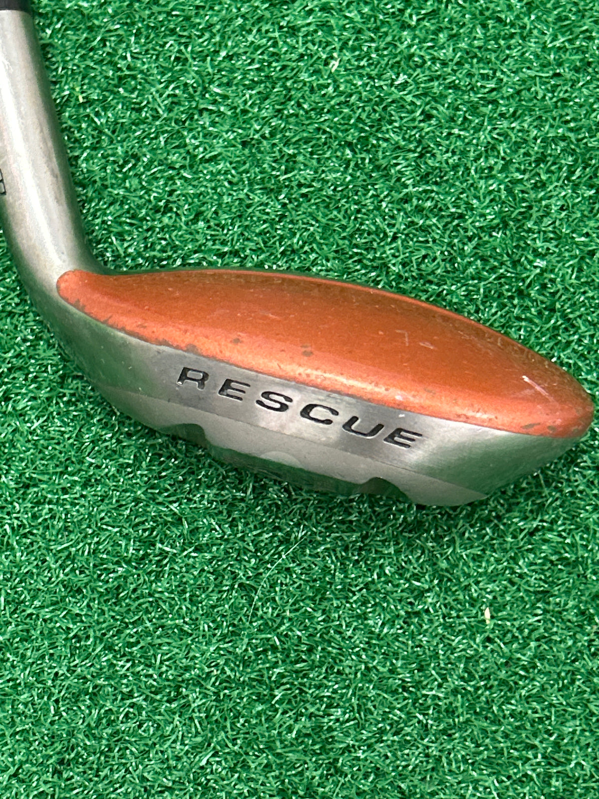 TaylorMade Rescue Titanium 15° Reg. Flex  RH