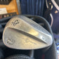Wilson Staff FG Tour TC (Traction Control) 58° wedge RH