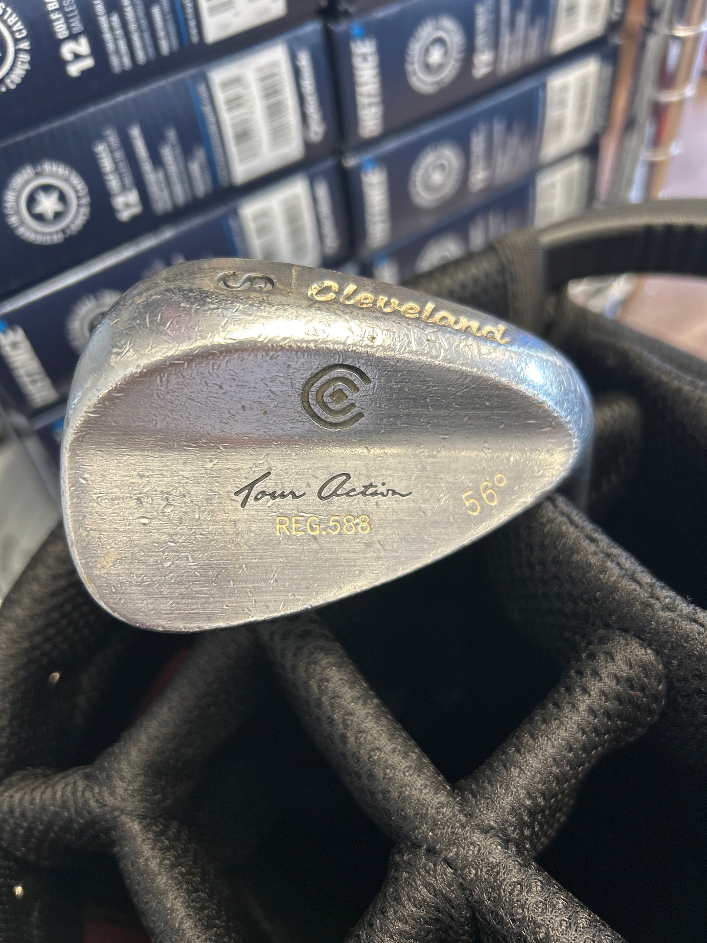 Cleveland Tour Action REG. 588 56° wedge