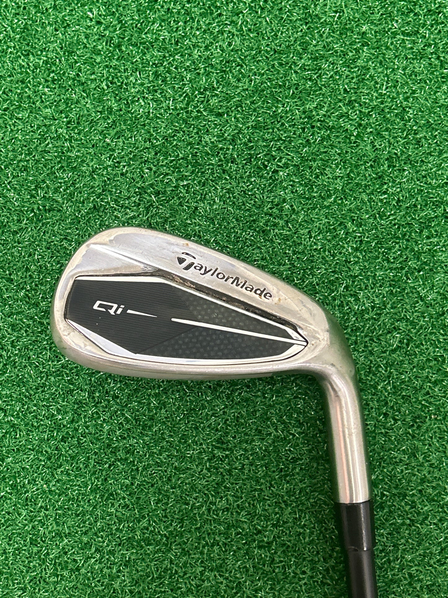 Taylormade Qi Iron set 4-SW (8 clubs) Near New RH