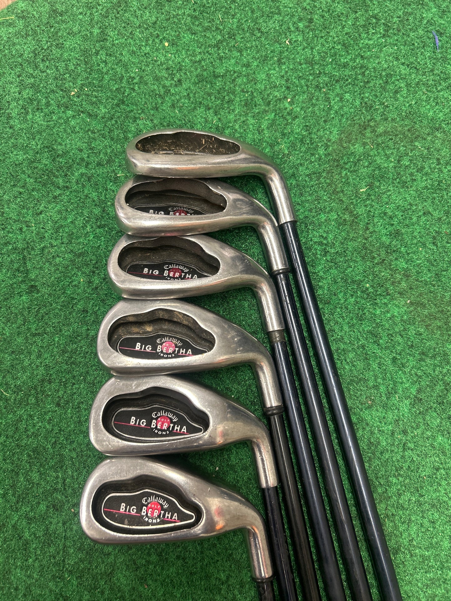 Callaway 2004 Big Bertha Iron Set (5-9, + SW)…New Grips