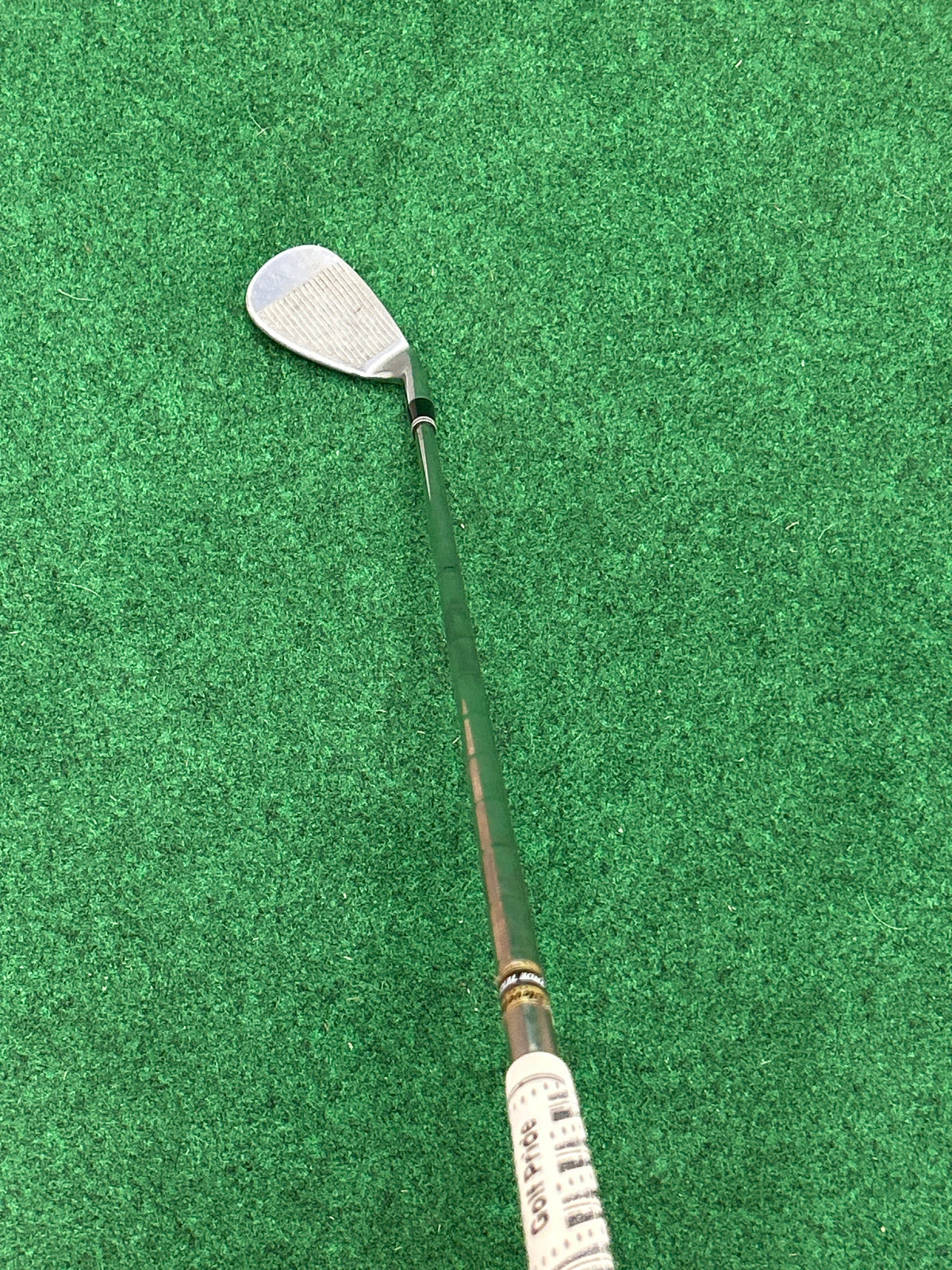 Cleveland Tour Action Reg 588 Raw Tour Grind 53° wedge Left-Handed