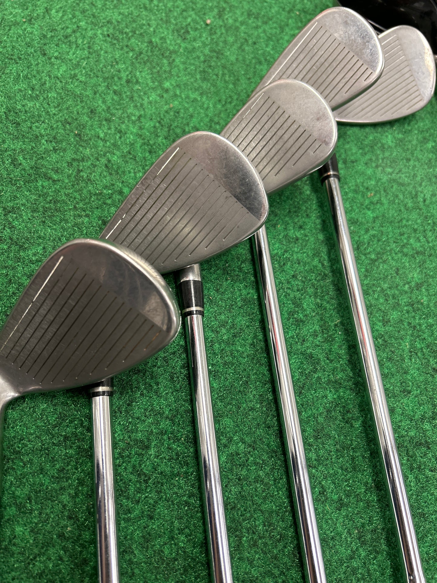 Adams Golf Idea Hybrid Set (7- PW plus 3 & 4 Hybrid)