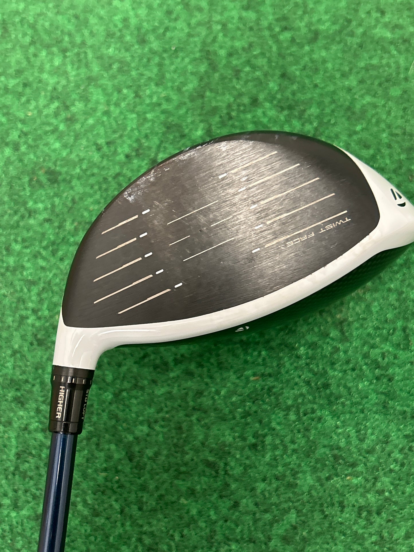 Taylormade SiM2 Max Driver