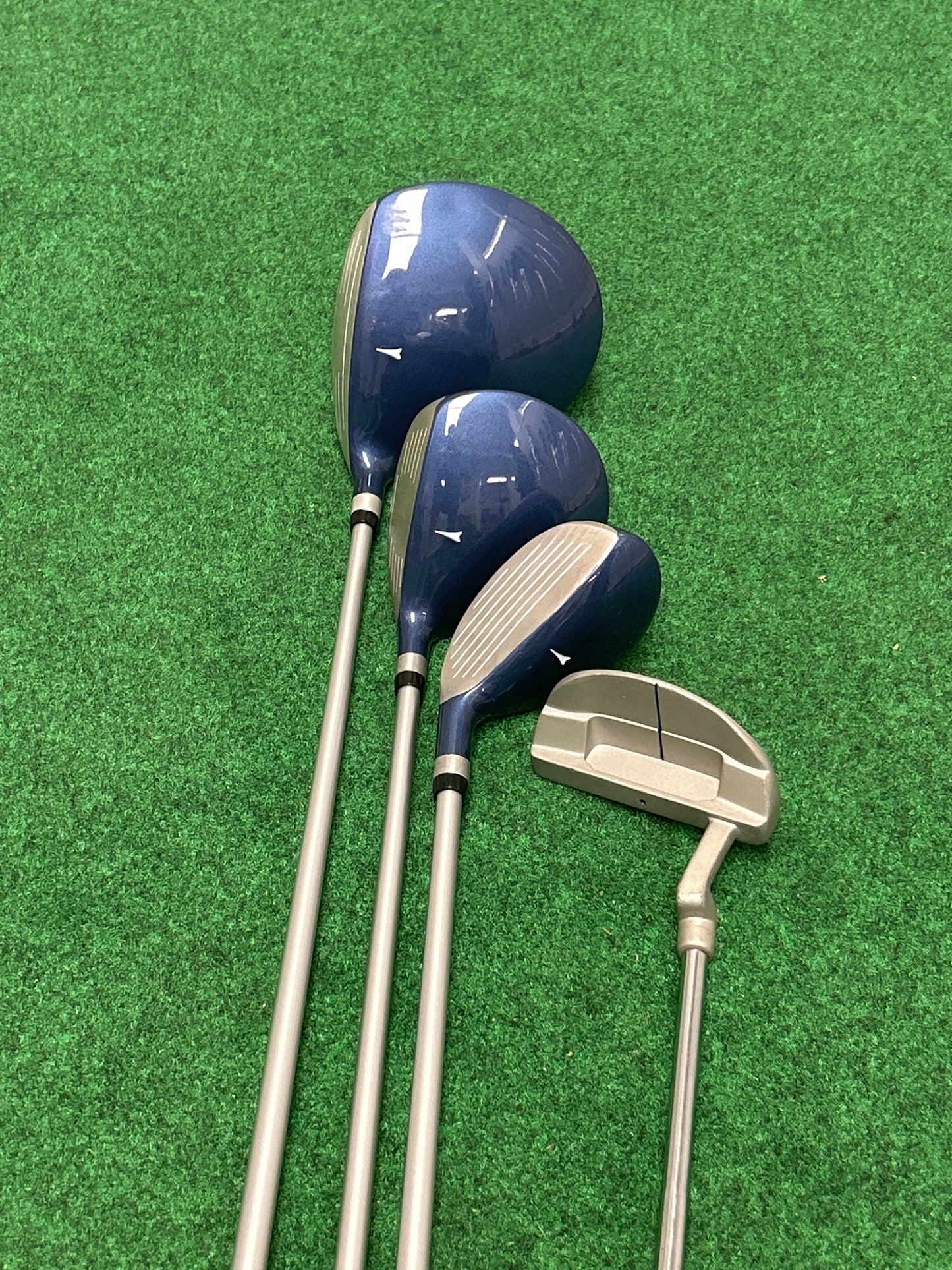 Tour X Ladies Driver, 3-Wood, Hybrid and Putter with Graphite Shafts RH