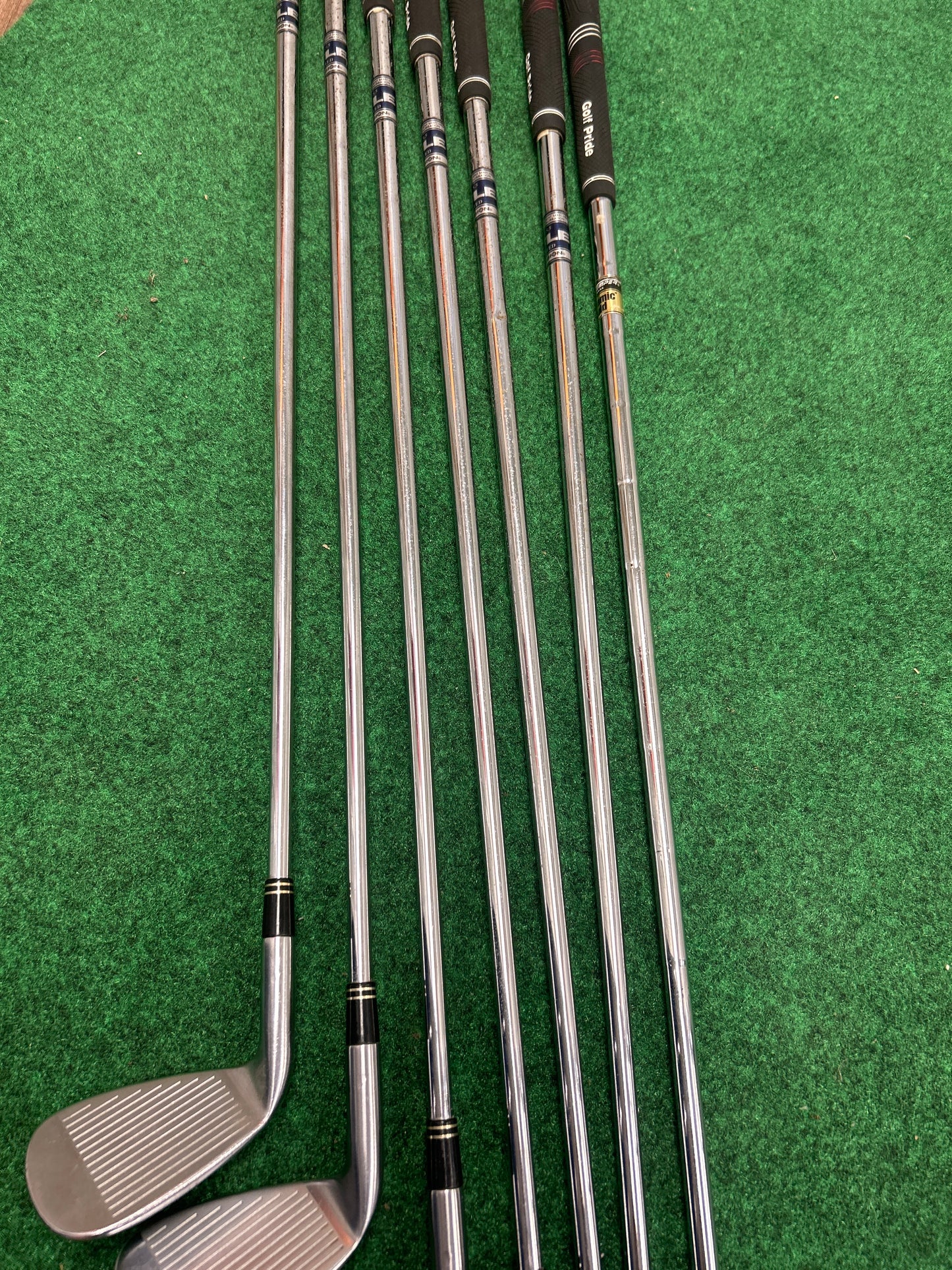 Taylormade R7 Iron set (4-PW)