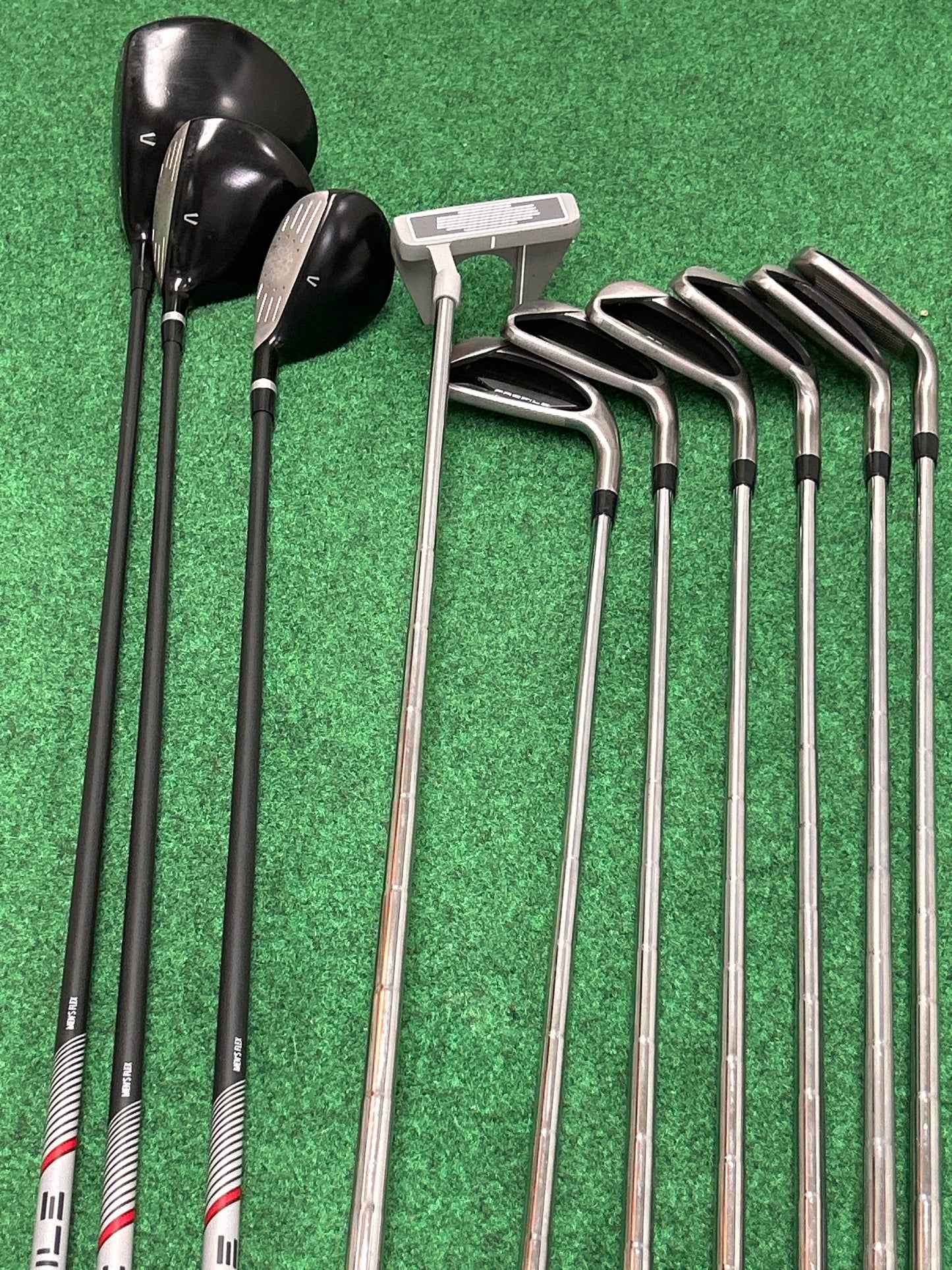 Wilson Profile Complete Set with Bag (9 clubs)