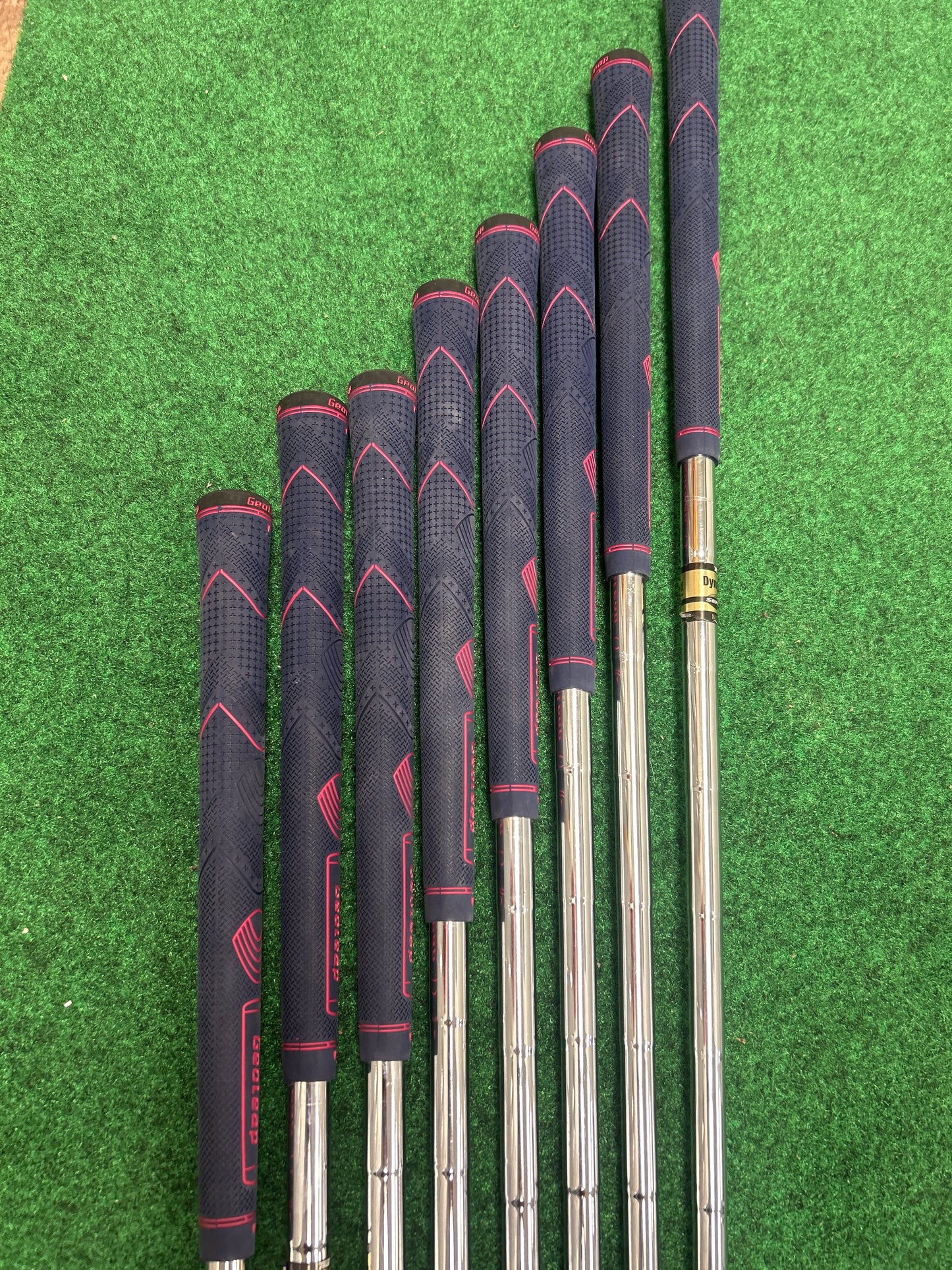 MAXFLI Iron Set (3-PW)