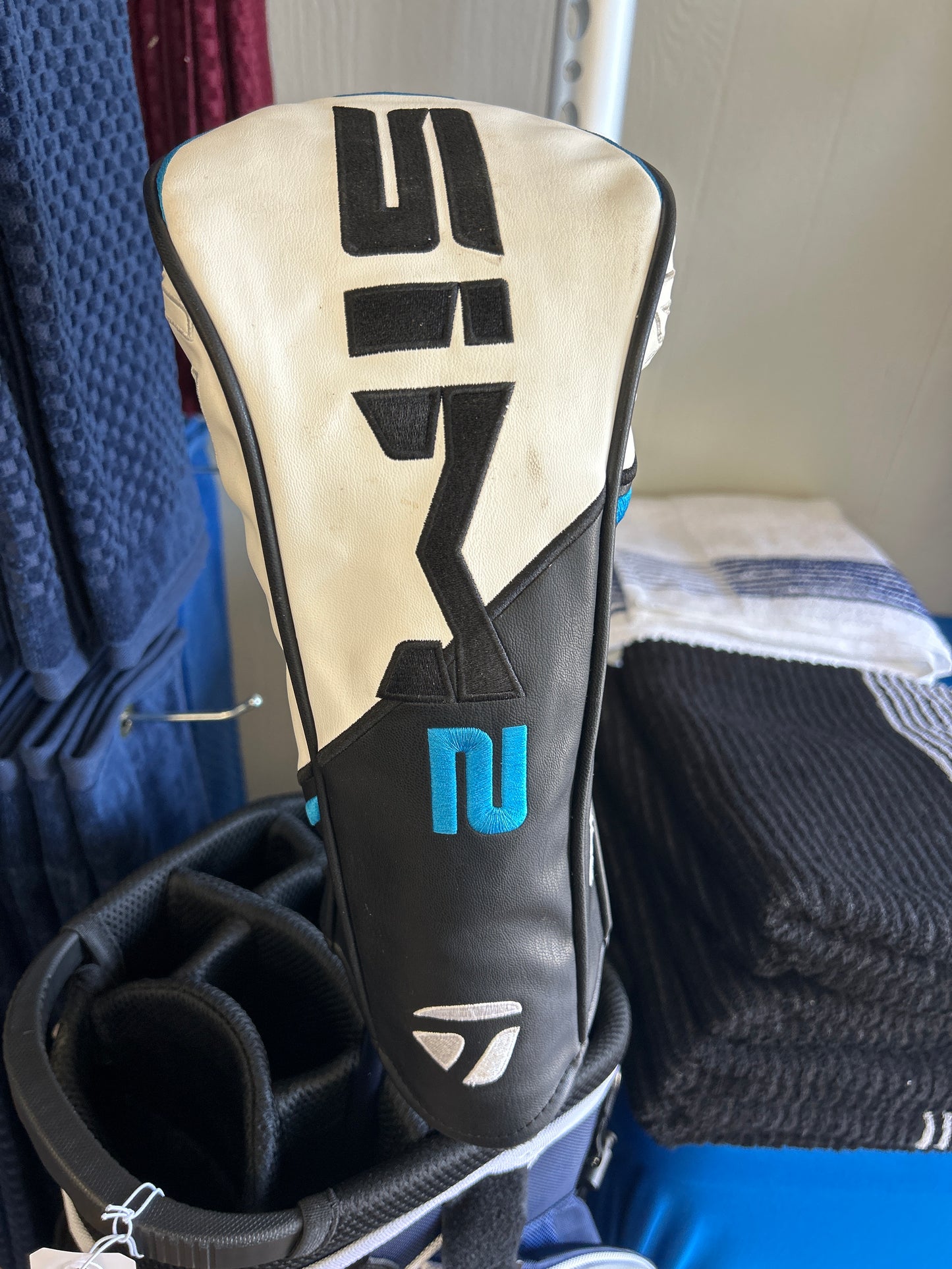 Taylormade SiM2 Max Driver 9.0 Loft Stiff Flex RH
