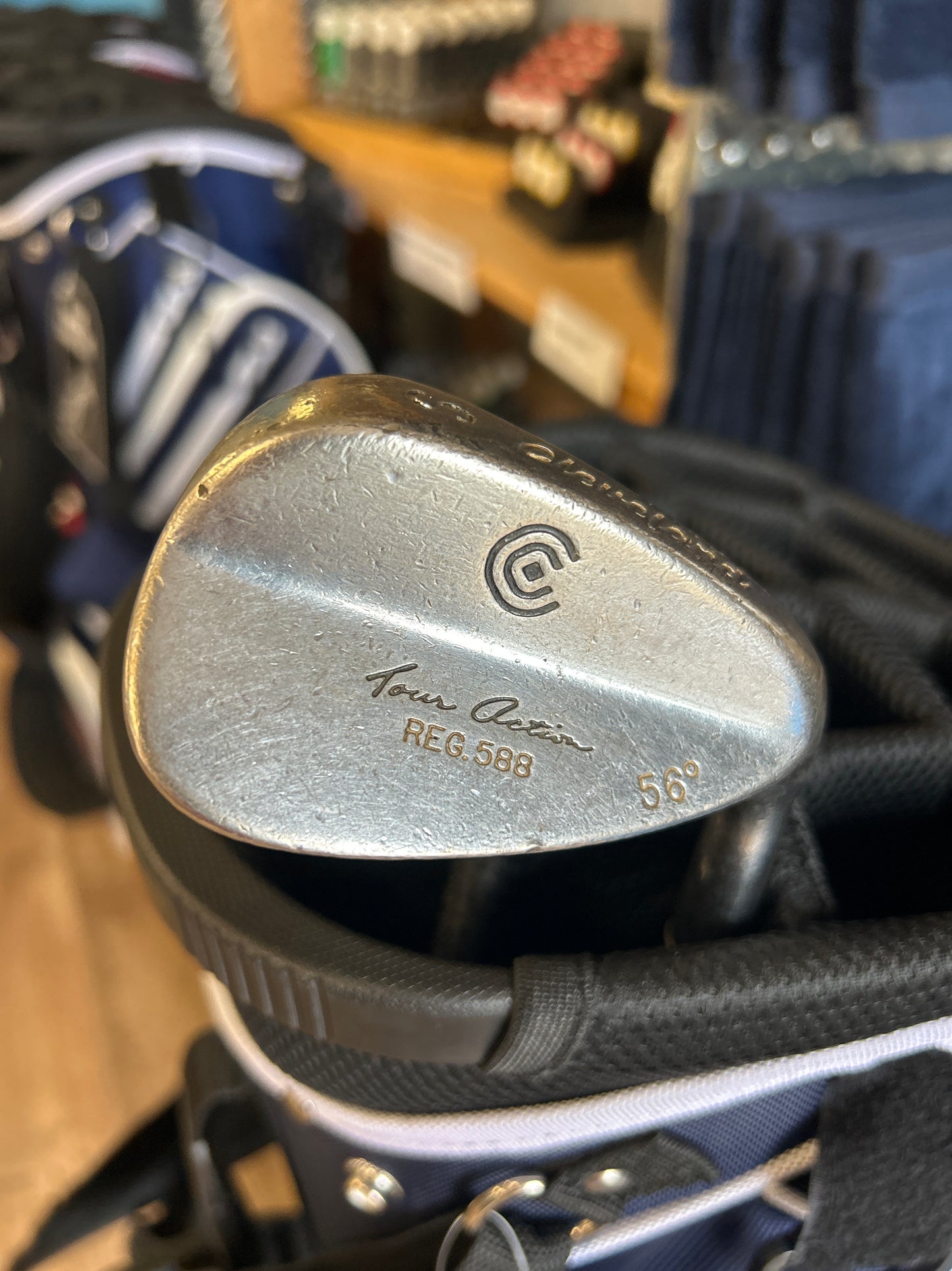 Cleveland Tour Action Reg. 56-Degree Sand Wedge RH