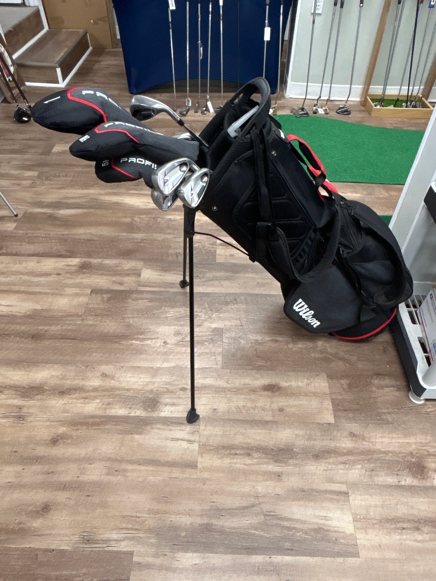 Wilson Profile Complete Set with Bag (9 clubs)