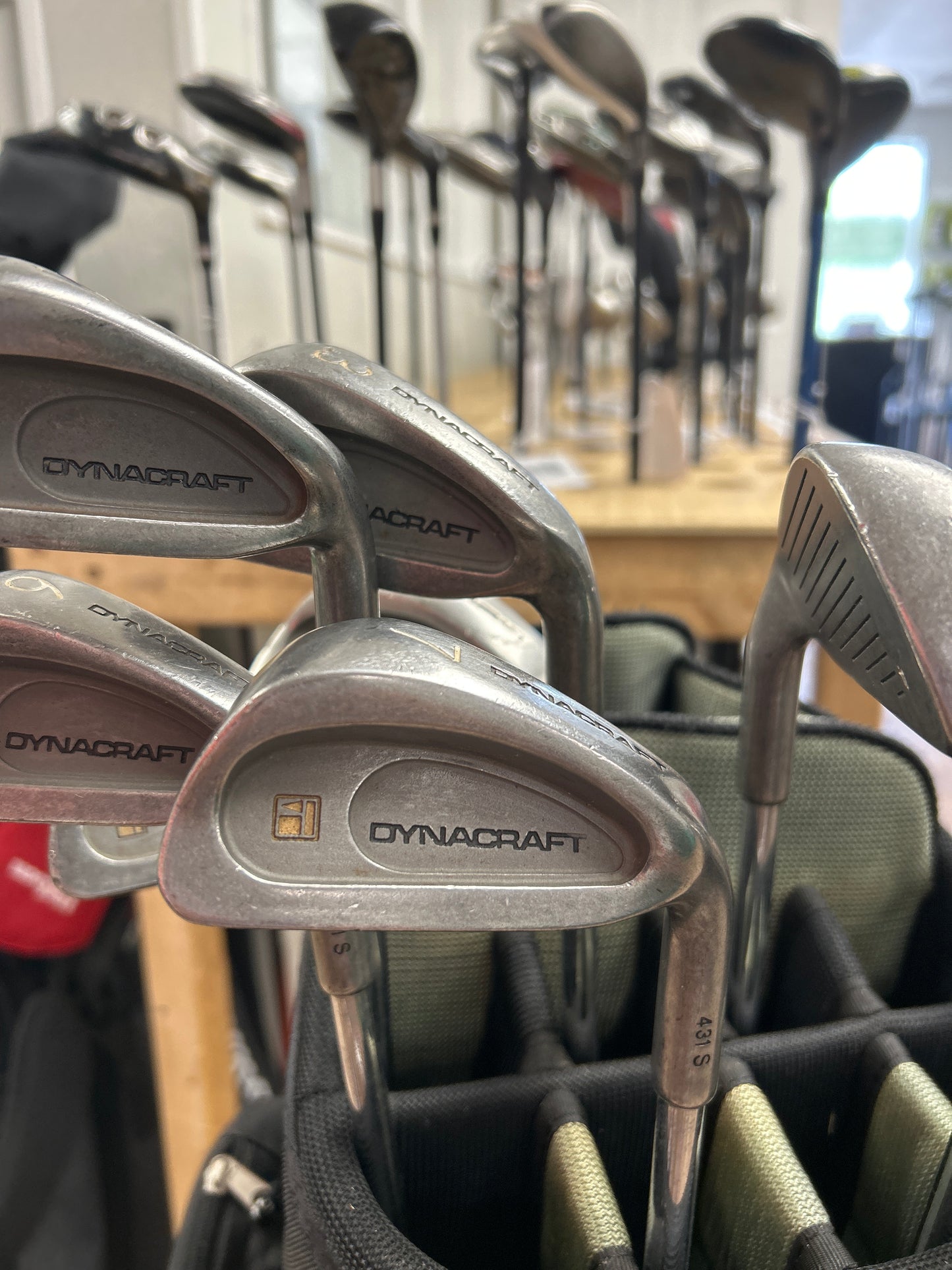 Complete iron set( 2 -9+ PW & SW) plus cart bag...Good starter set