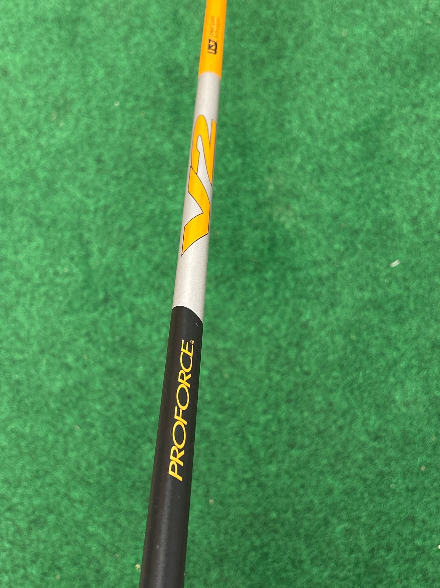 Titleist driver - 905 T- Pro Titanium S-Flex Graphite Shaft