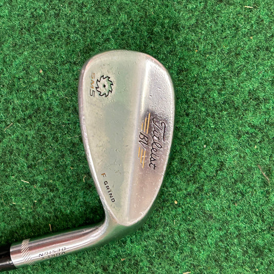Titleist Vokey SM5 Spin Milled wedge with an F Grind 54 Degree RH