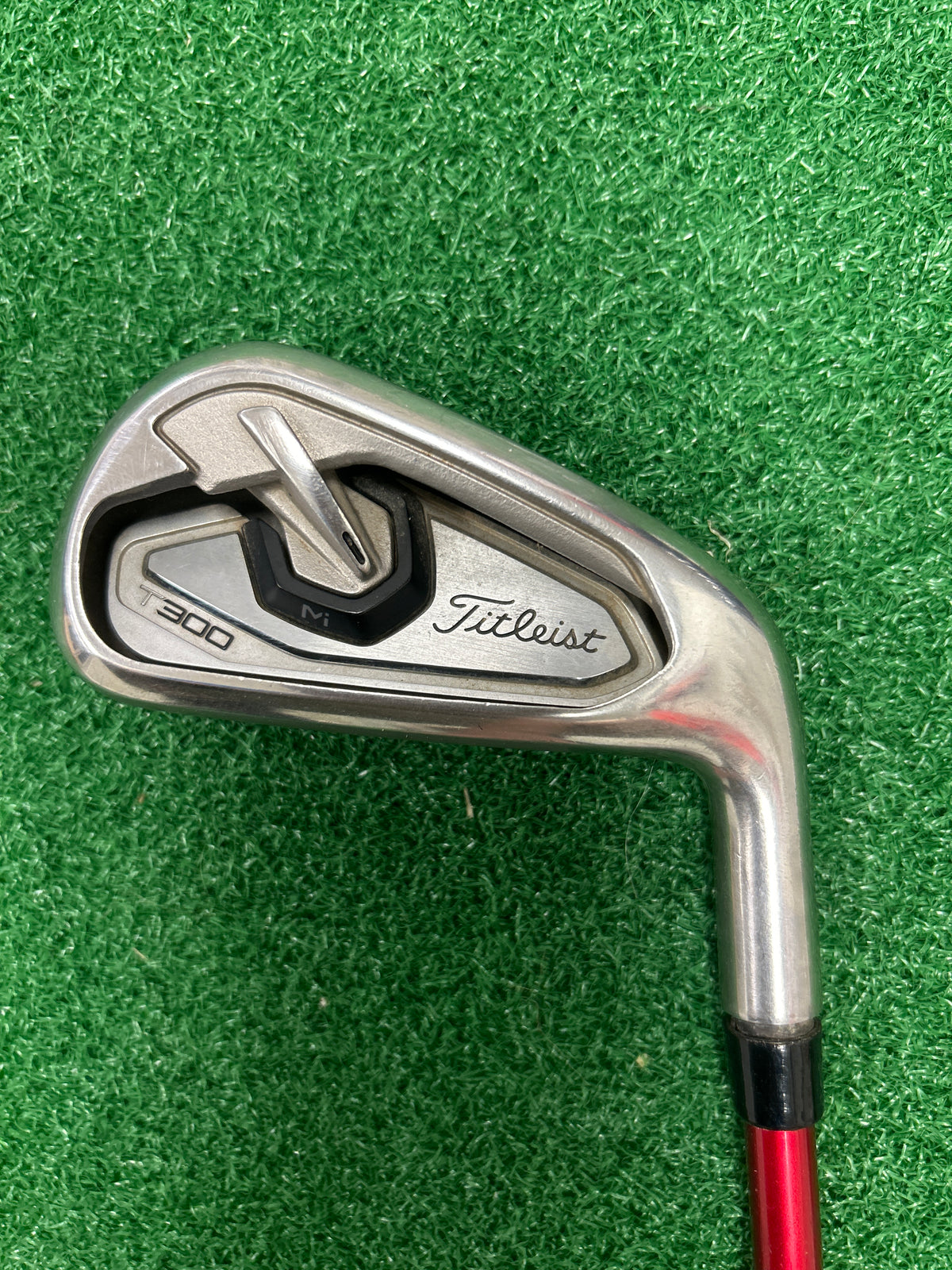 Titleist T300 Iron Set 5-GW  Sr. Flex RH